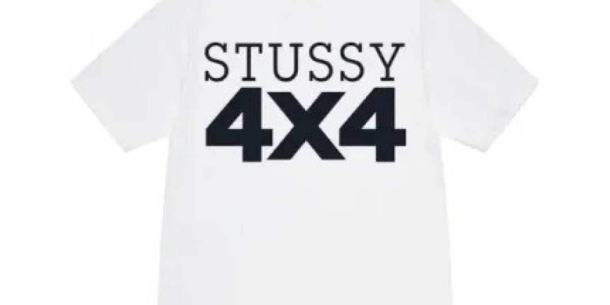 Stüssy 8 Ball Hoodie: The Mischief King of Streetwear