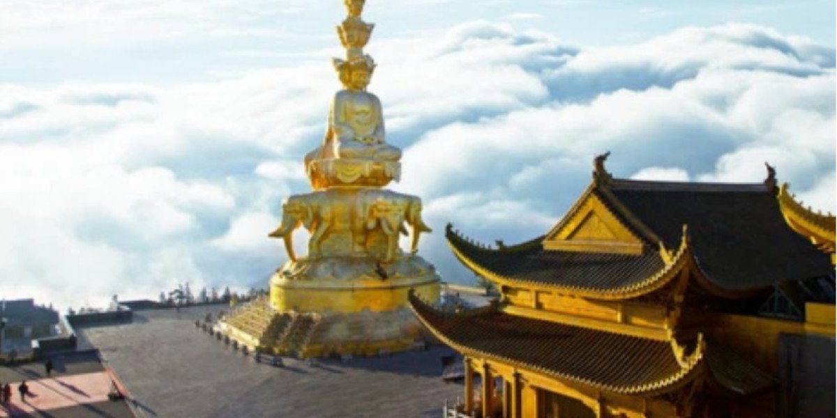 The Ultimate Bucket List for Your Next Chengdu Trip: 30 Experiences You Must Try